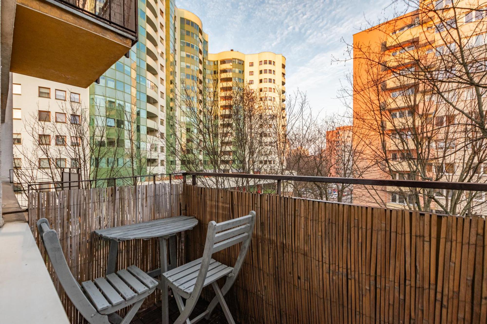 Aleje Jerozolimskie 145 By Homeprime Apartament